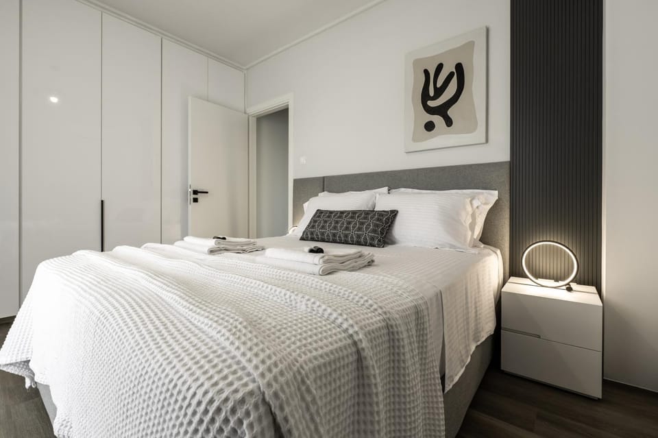 Glyfada Aelia Prestige Apartment in South Athens