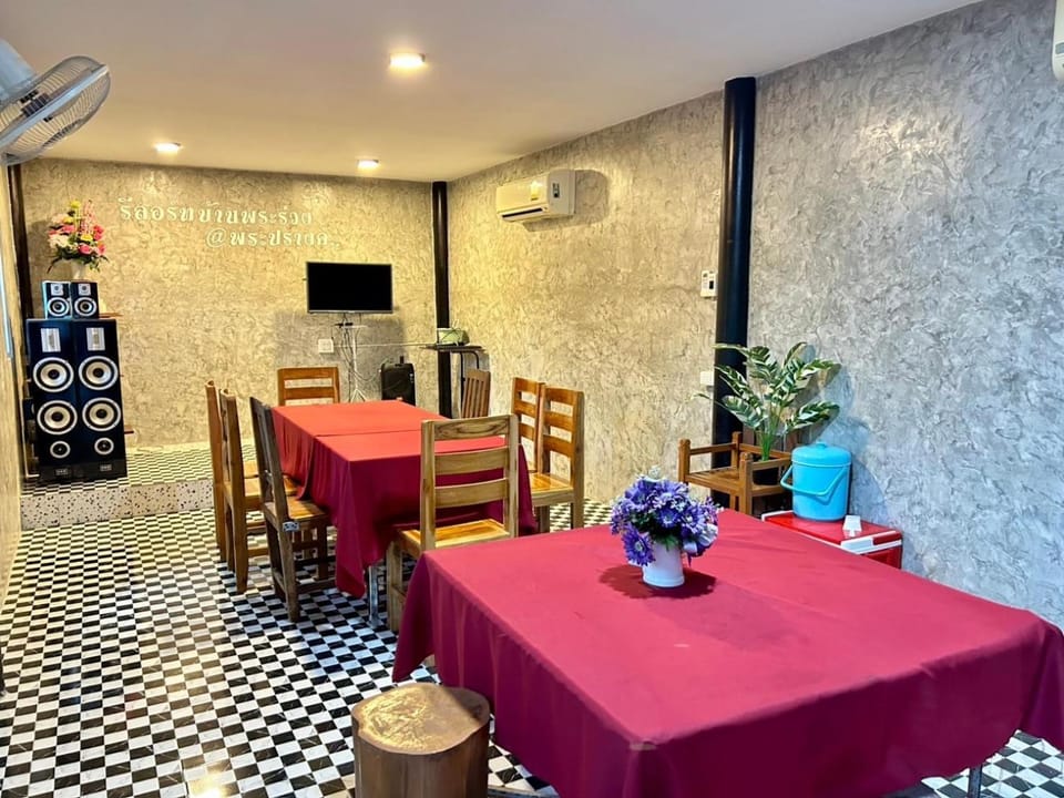 รีสอร์ทบ้านพระร่วง Villa in Thailand