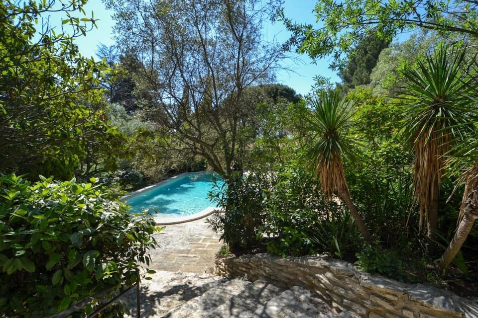 Magnifique Bastide Provençale avec piscine entièrement privatisée Villa in Tarascon