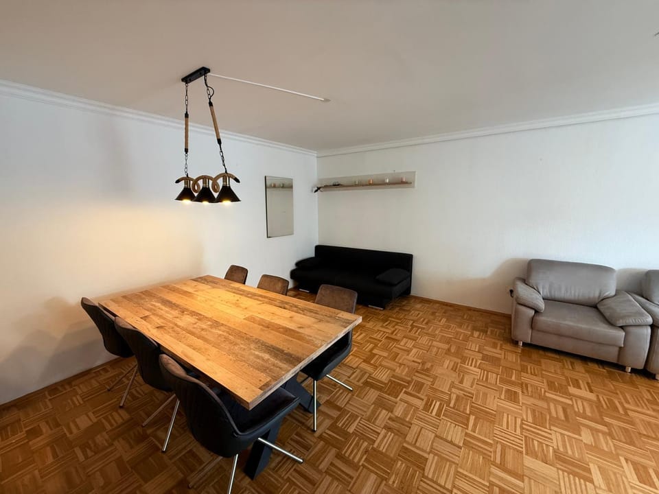 Living room, Seating area, Dining area