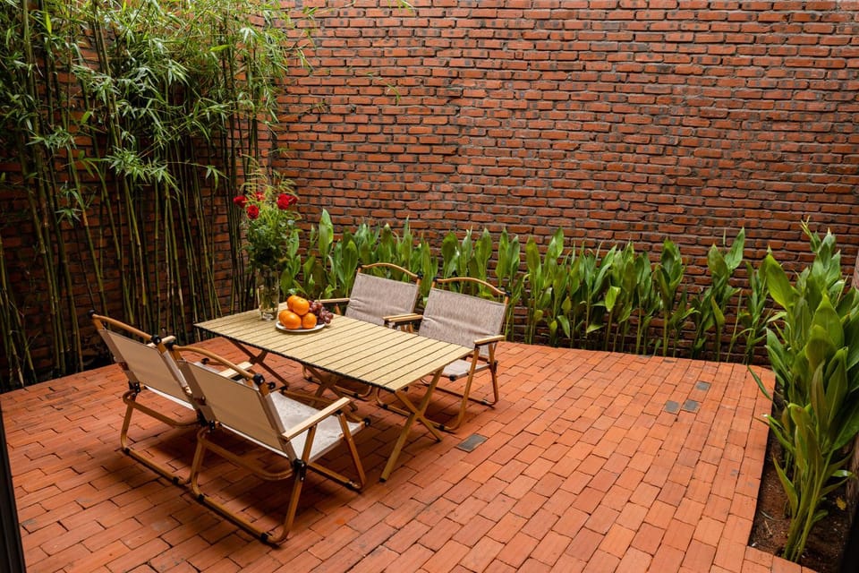 Patio, Garden, Inner courtyard view