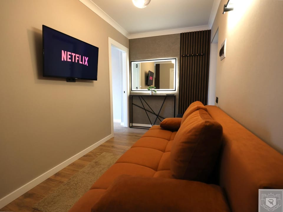 RentHouse Apartments - Airport Loft Apartment in Chișinău