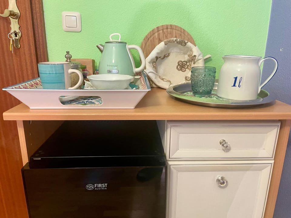 Coffee/tea facilities