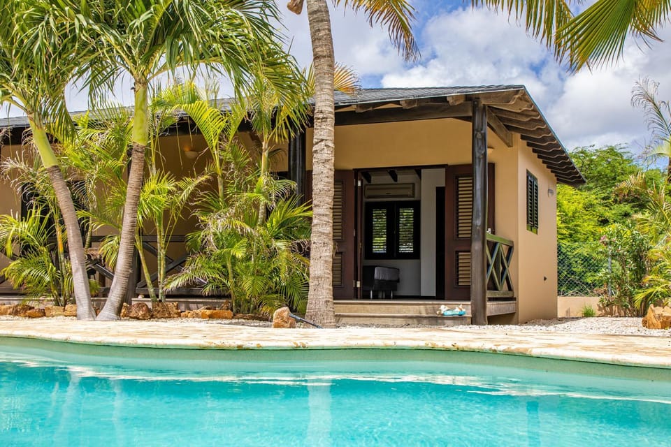 Property building, Garden, Pool view