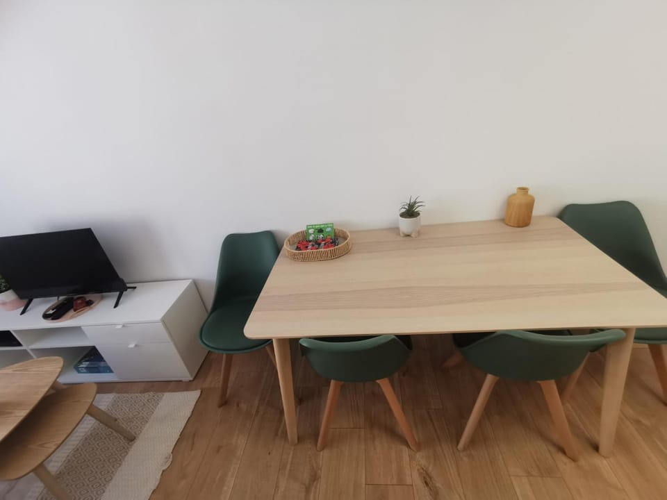 Appartement 100 m de la plage Apartment in Normandy