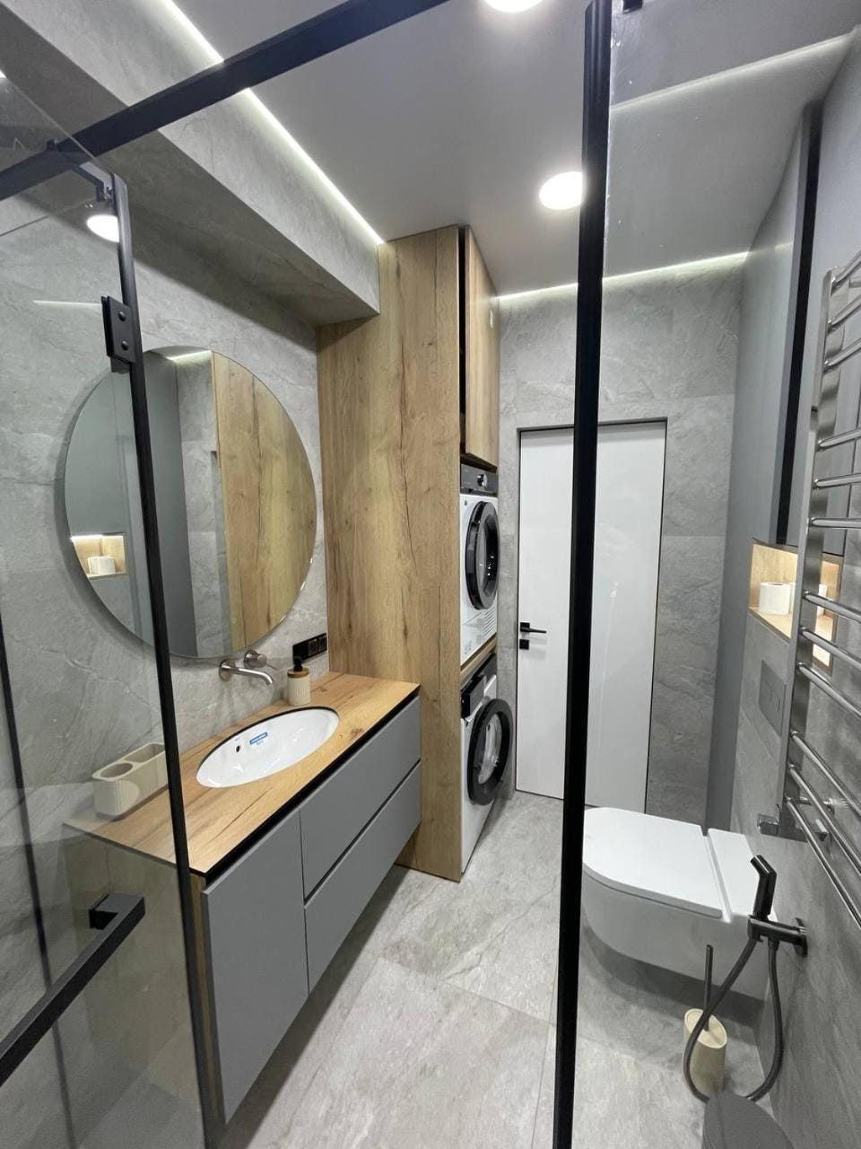Shower, Toilet, washing machine, dryer