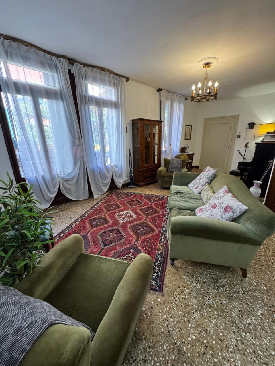 Living room, Seating area