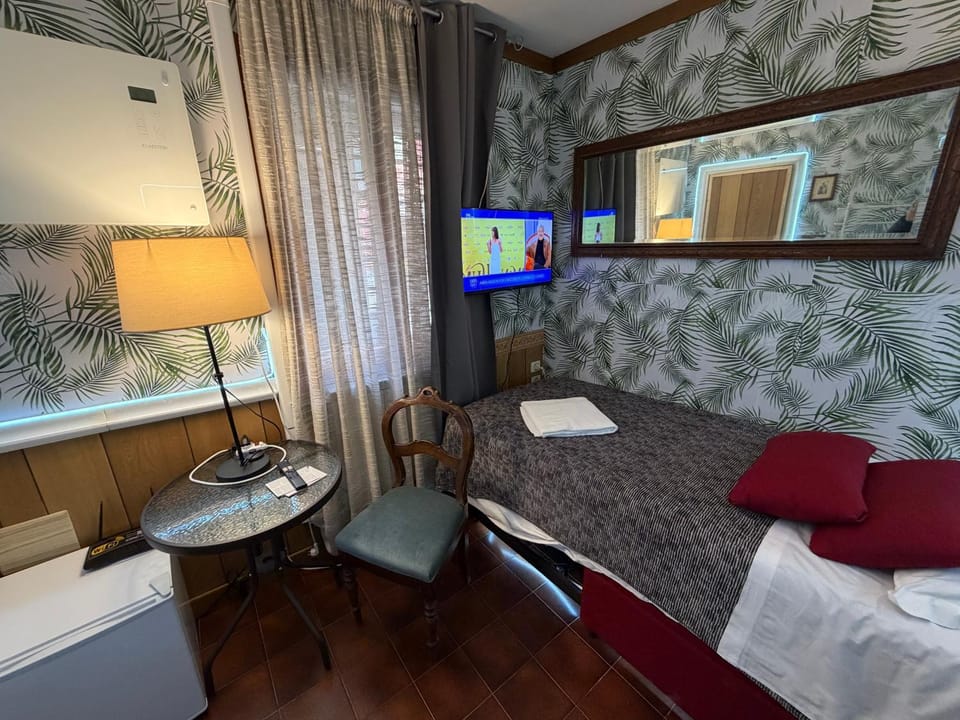 Ritz Venice Guest House Lionsclass Bed and Breakfast in Venice