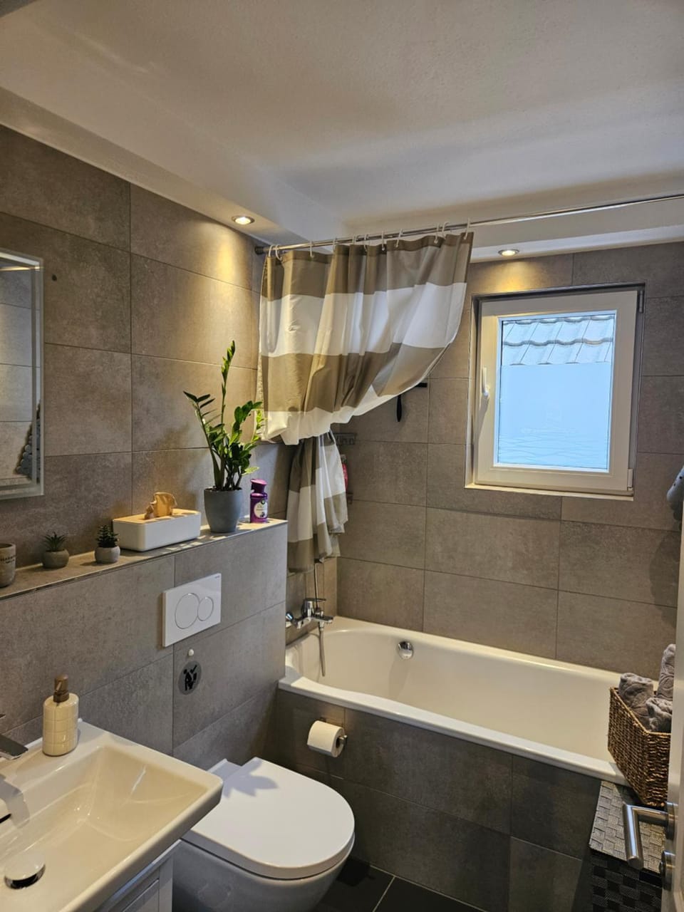 Fewo Elya Gartenparadies nahe Events, Outlet und Spa Apartment in Euskirchen
