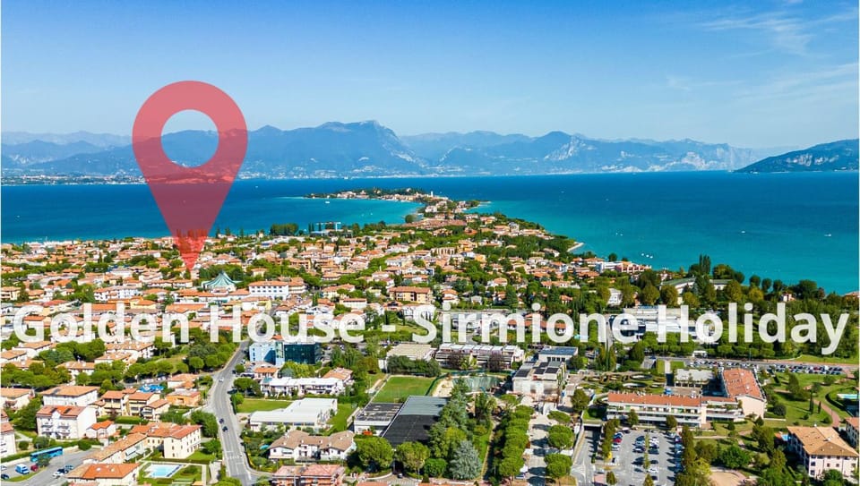 Nearby landmark, Day, Natural landscape, Bird's eye view, Beach, City view, Lake view, Mountain view, Sea view, Street view