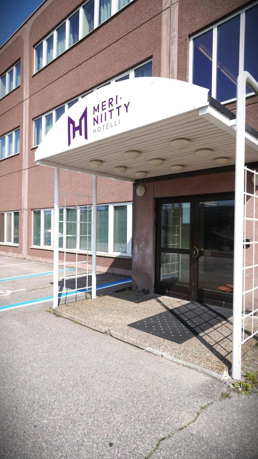 Property building, Facade/entrance, Property logo or sign