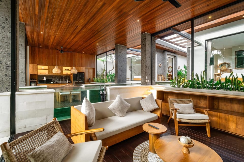 View (from property/room), Living room, Seating area