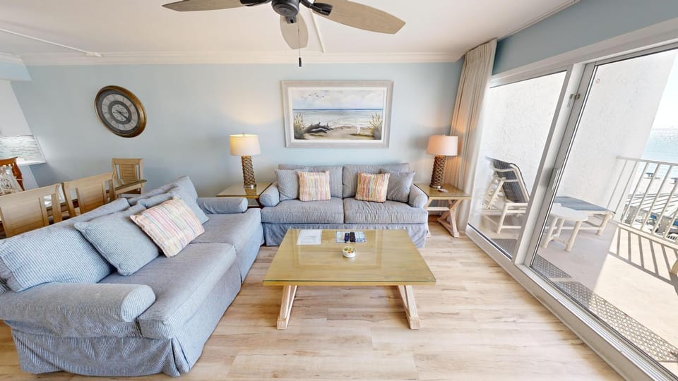 Beach House 404C Apartment in Miramar Beach