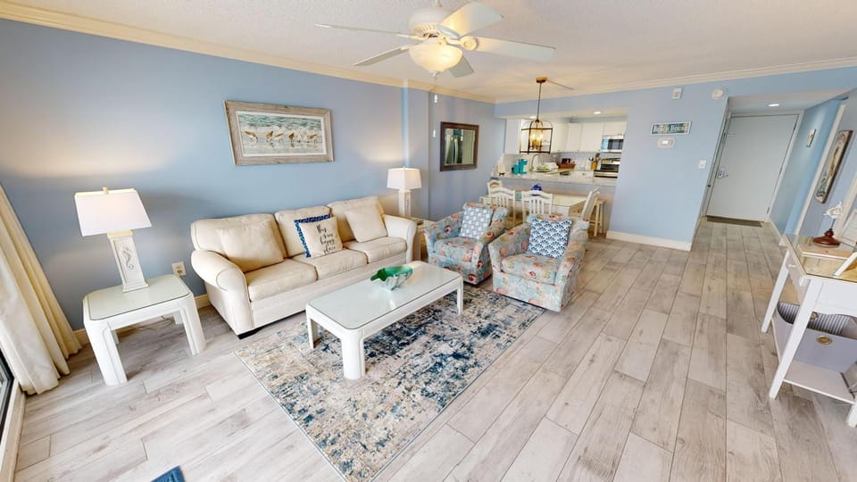 Beach House 401B Apartment in Miramar Beach