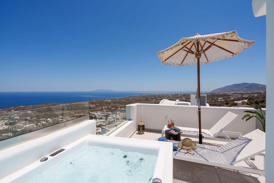 Hot Tub, View (from property/room)