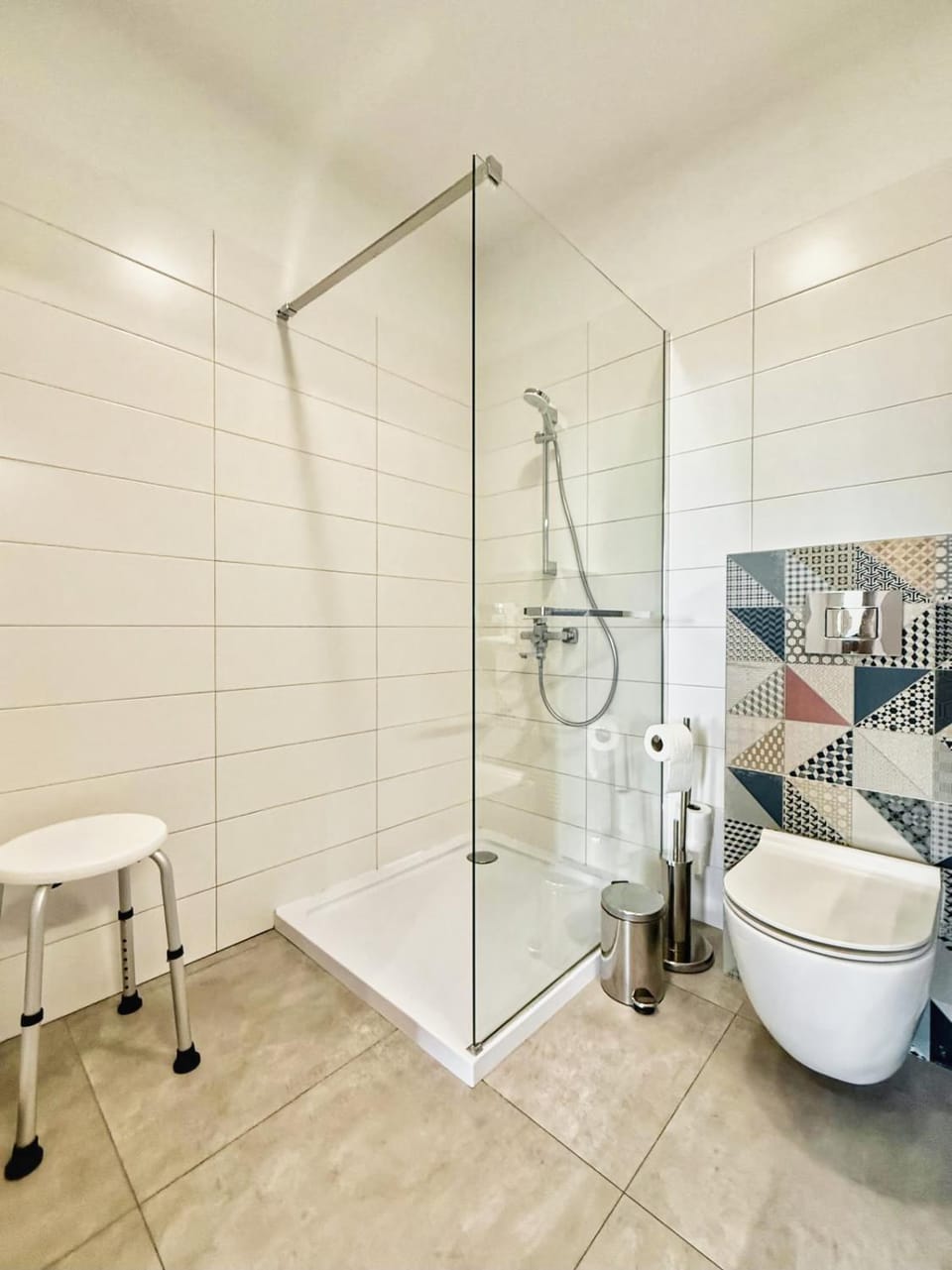 Shower, Toilet, Bathroom, towels