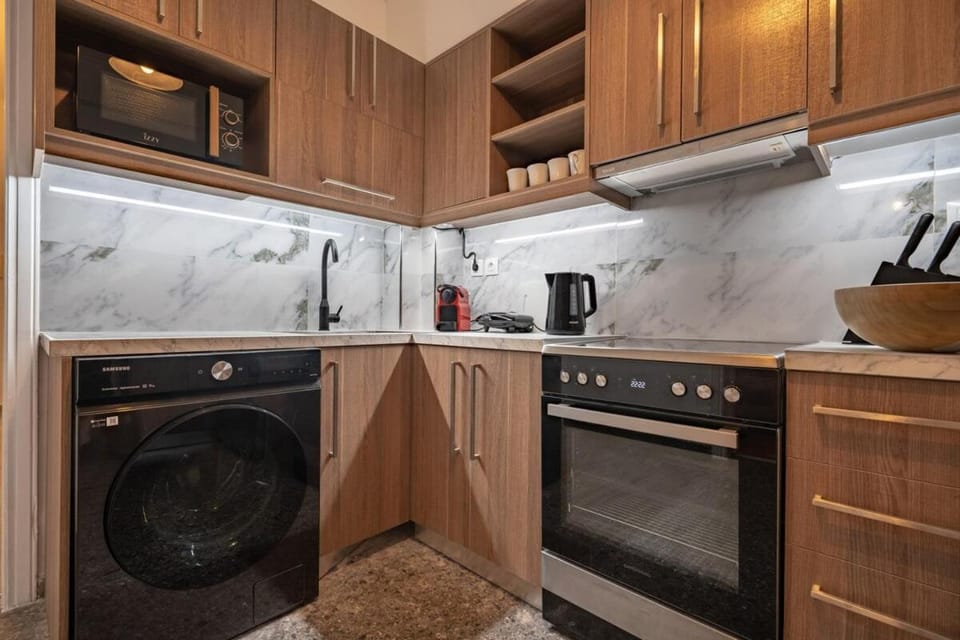 Clio 3BR apartment in Kypseli by ΜΡS Apartment in Athens