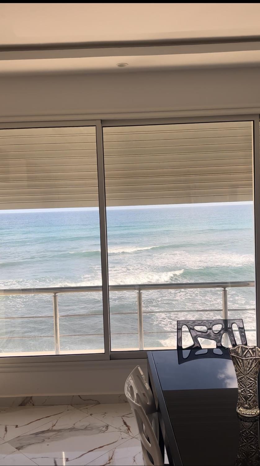 Natural landscape, View (from property/room), Living room, Dining area, Sea view