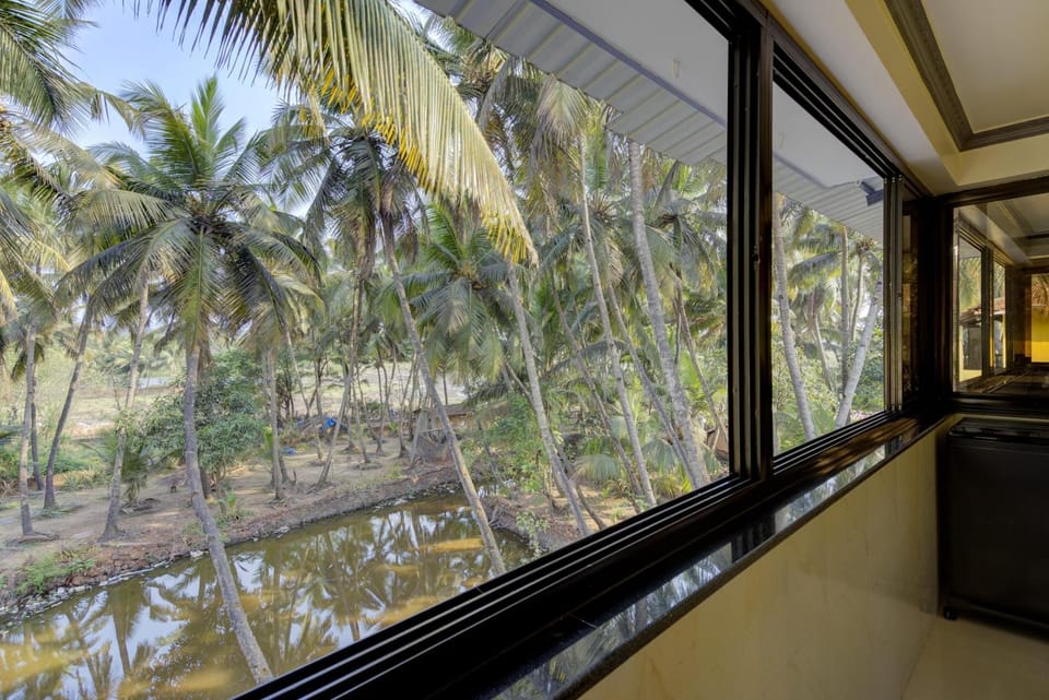 View (from property/room), Lake view