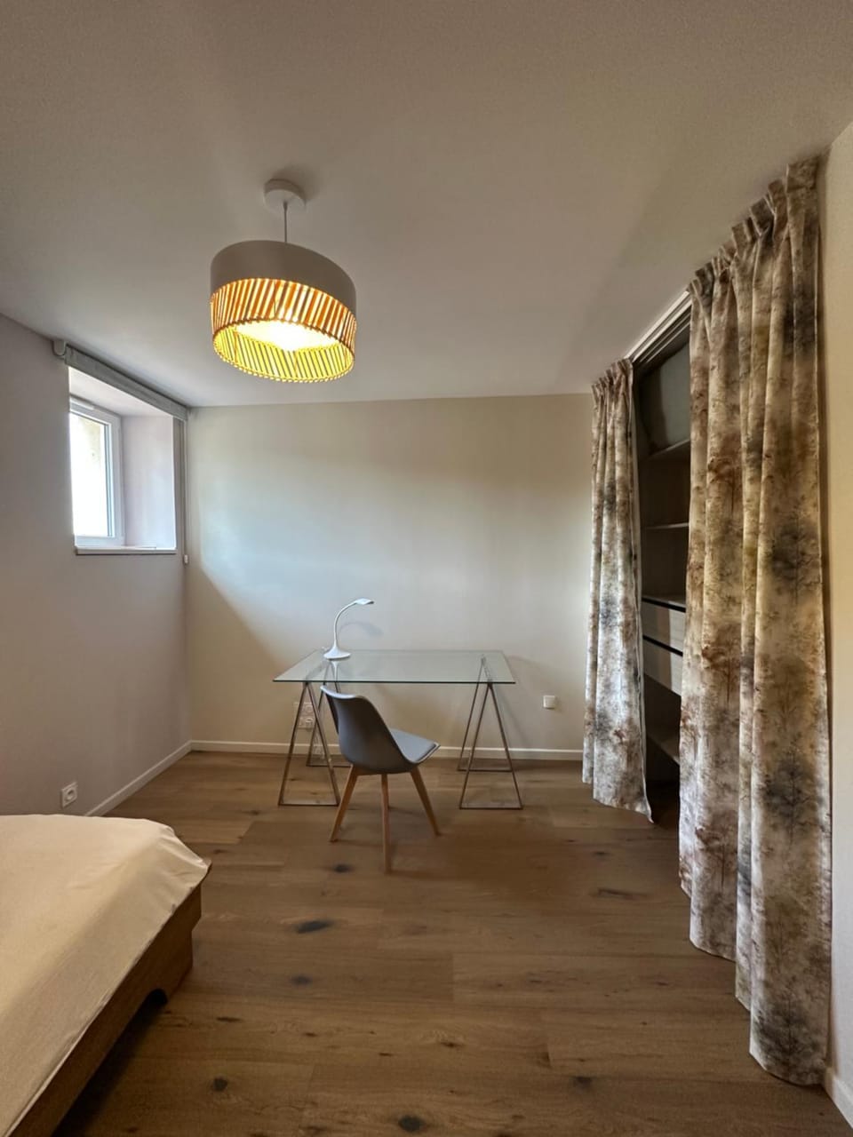 Photo of the whole room, Seating area, Bedroom