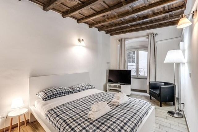 Petite Fleur Apartment in Rome