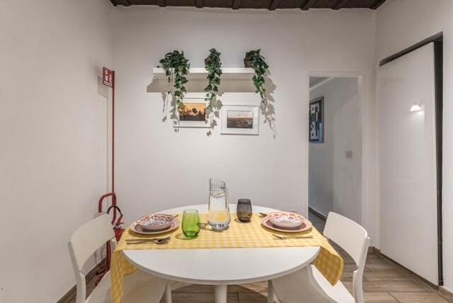 Petite Fleur Apartment in Rome
