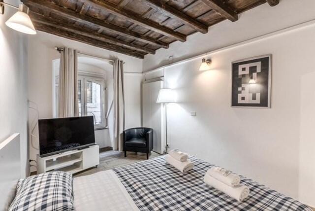 Petite Fleur Apartment in Rome