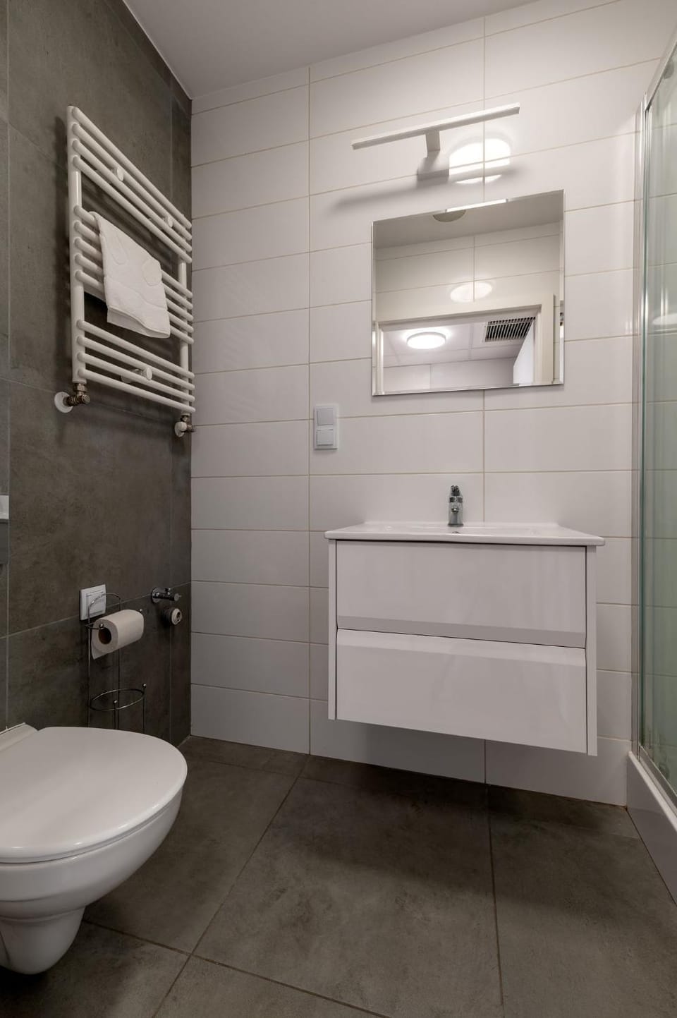 Shower, Toilet, Bathroom