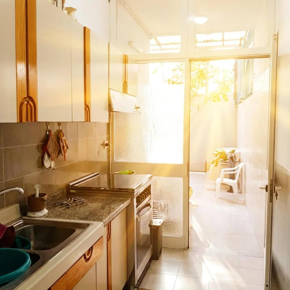 Kitchen or kitchenette, kitchen