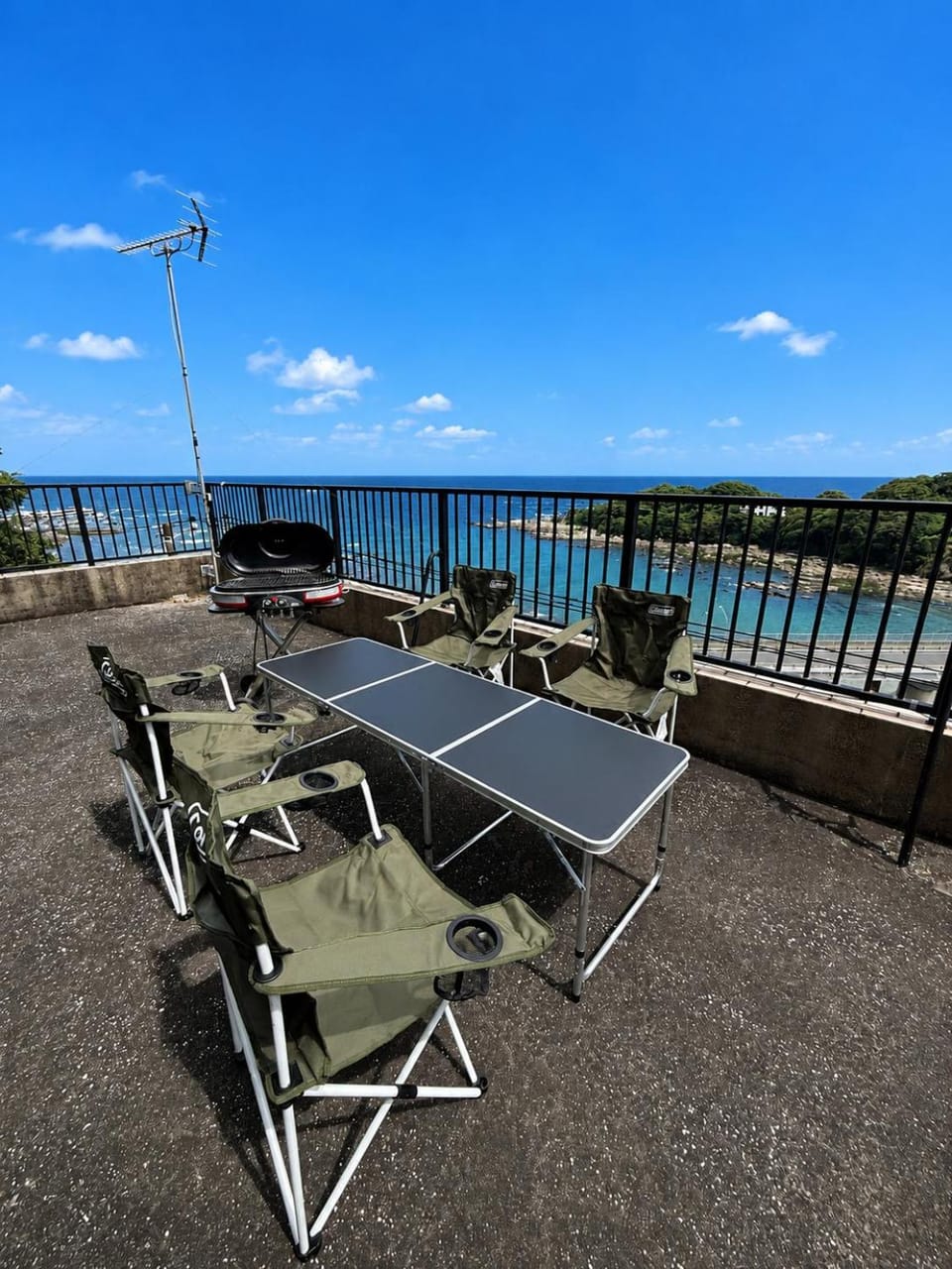Day, BBQ facilities, View (from property/room), Balcony/Terrace, Sea view