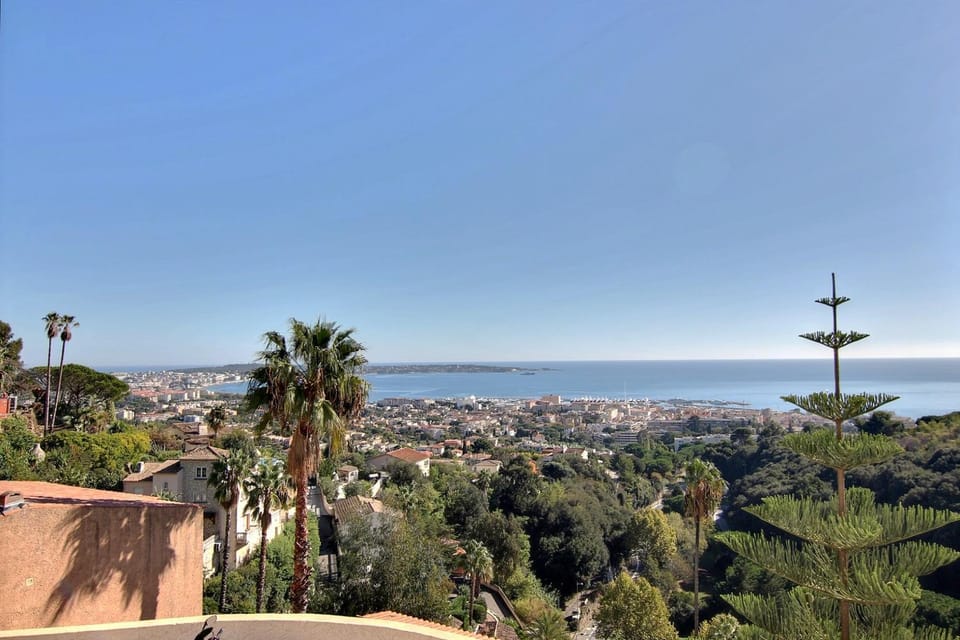 Penthouse de charme Apartment in Antibes