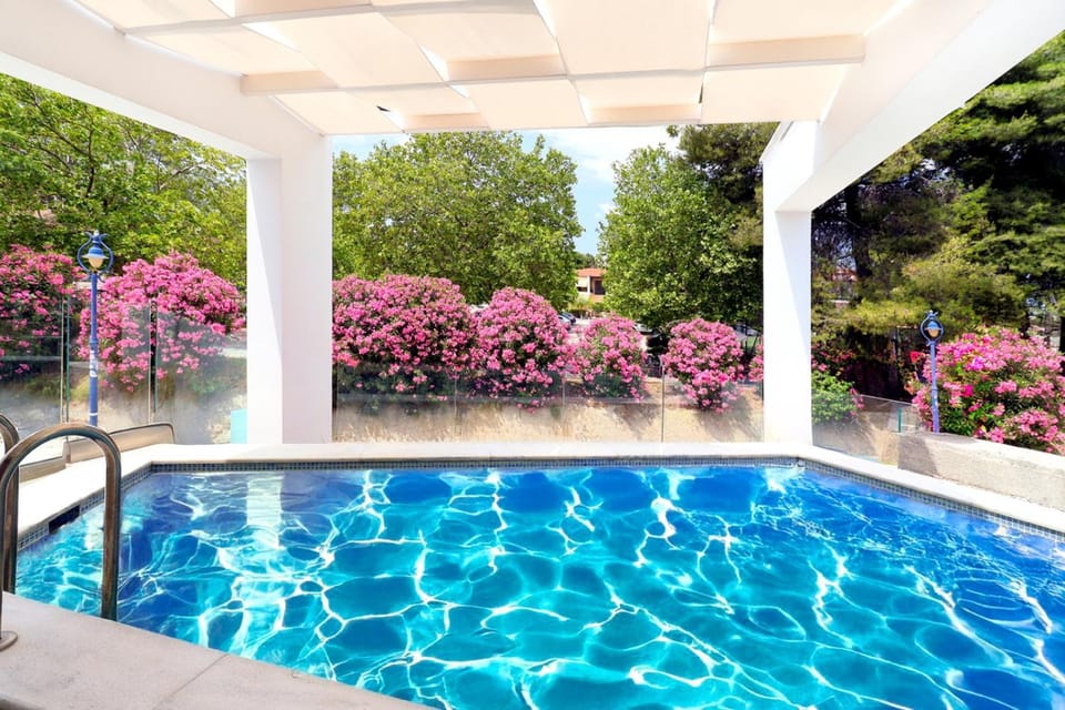 Pool view, Swimming pool