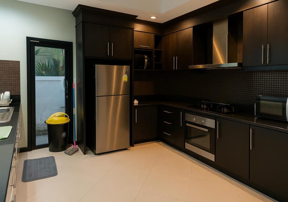 Property building, Kitchen or kitchenette, oven, stove