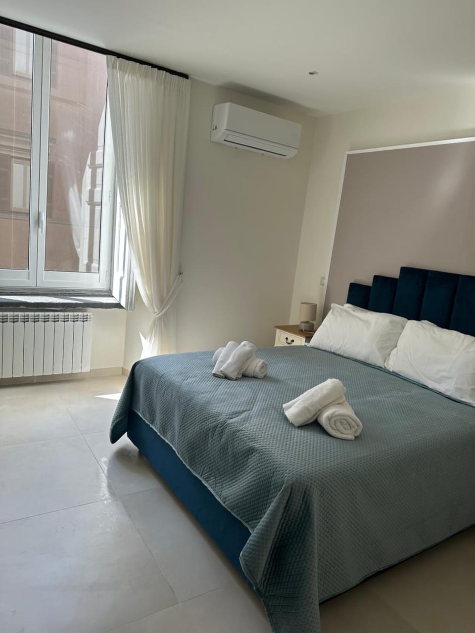 Obelisco di San Gennaro Bed and Breakfast in Naples