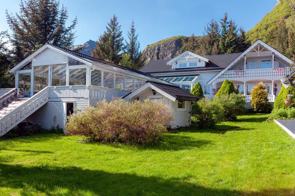 Property building, Garden, Garden