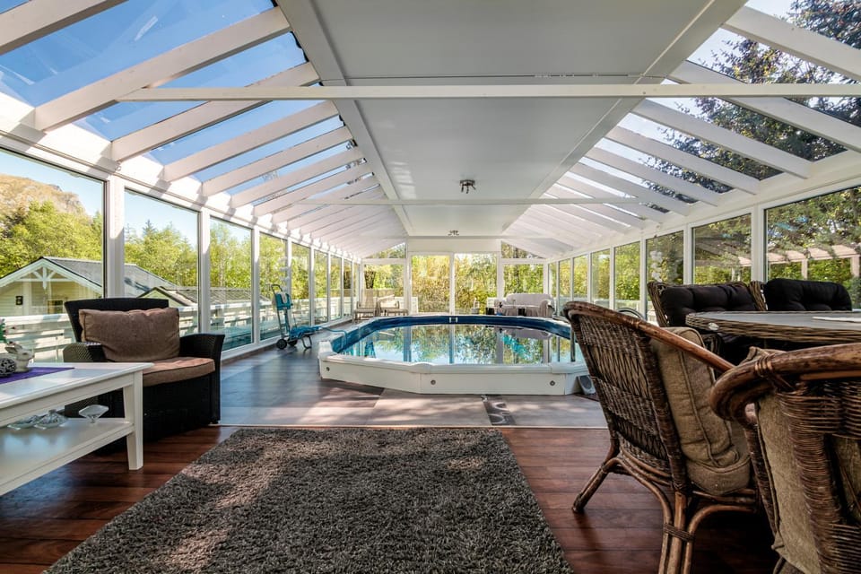 Seating area, Swimming pool, Swimming pool