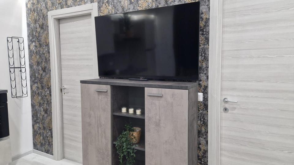 TV and multimedia, Kitchen or kitchenette