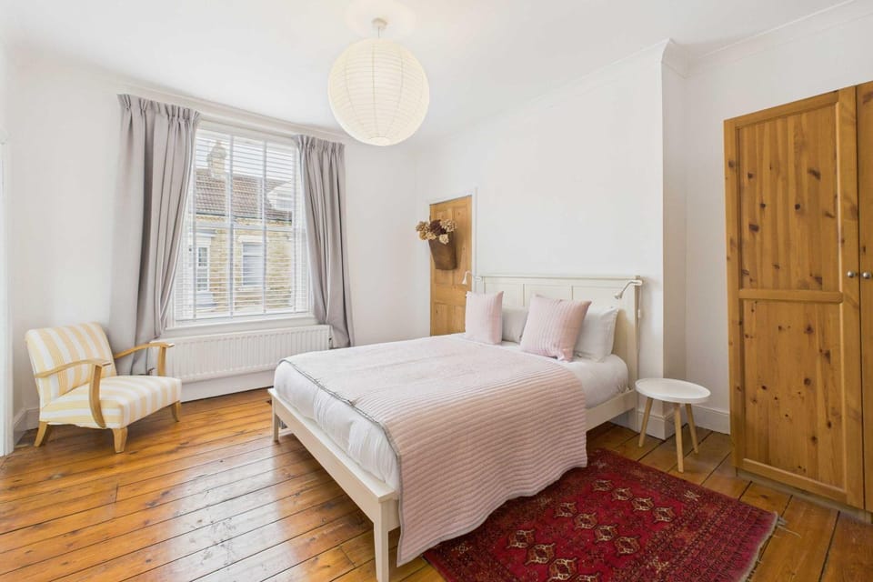 Bed, Bedroom, wardrobe