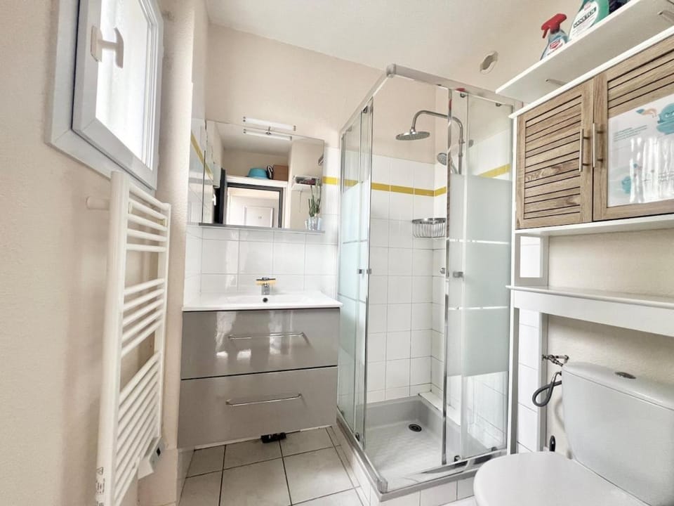Superbe studio proche Mer Parking Privé Apartment in Nouvelle-Aquitaine