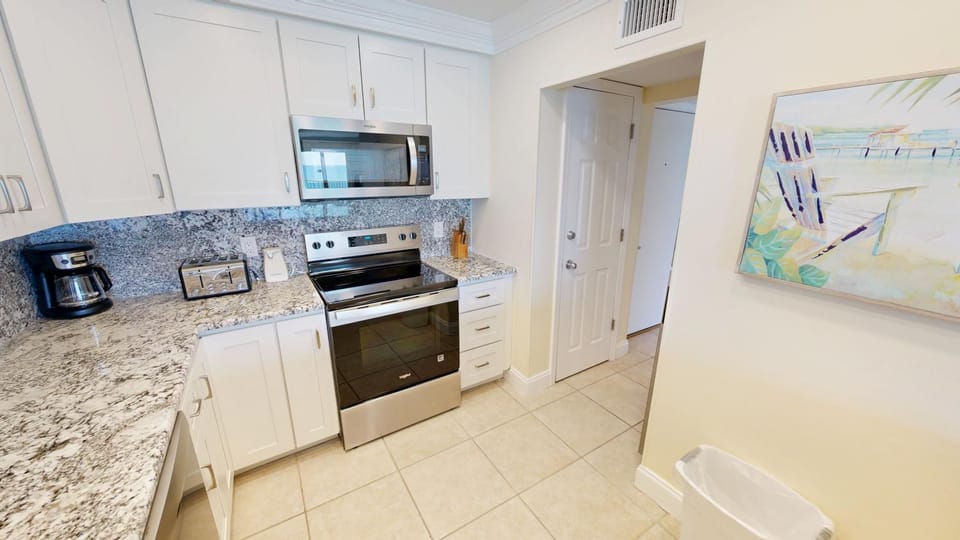 Beach House 602A Apartment in Miramar Beach