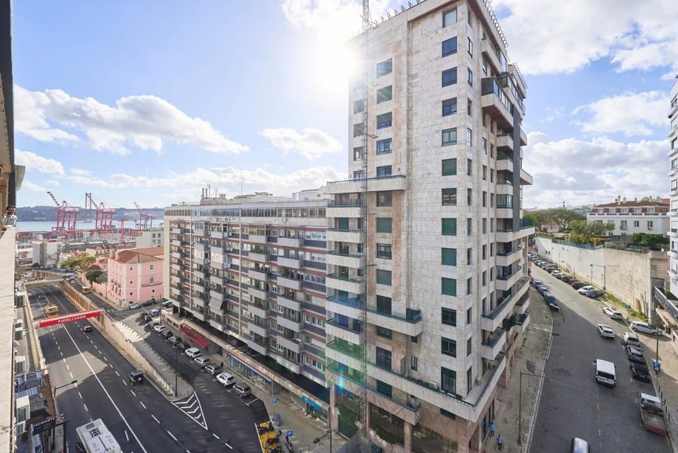 River View Studio Apartment in Lisbon