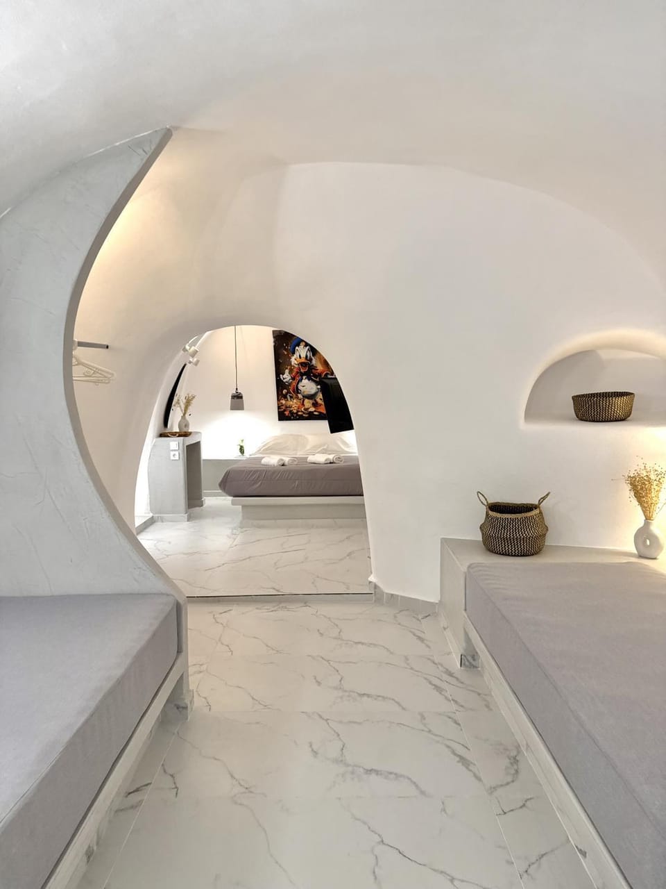 Cave Crafted Suites Apartment in Thera