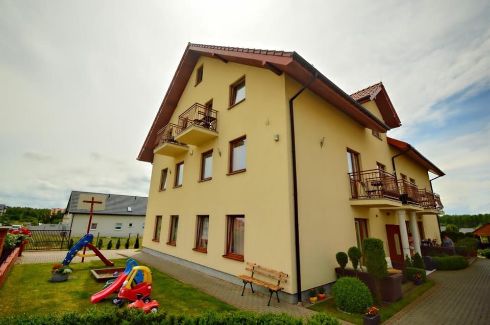 Gościniec Max - pokoje i apartamenty Apartment in West Pomeranian Voivodeship, Poland