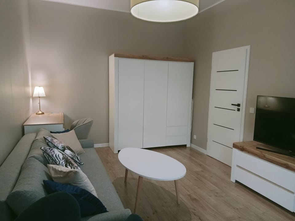 Apartament z Widokiem, wygodny Apartament z sypialnią, kuchnią i salonem, 47m2, bezpłatny garaż Apartment in Wroclaw