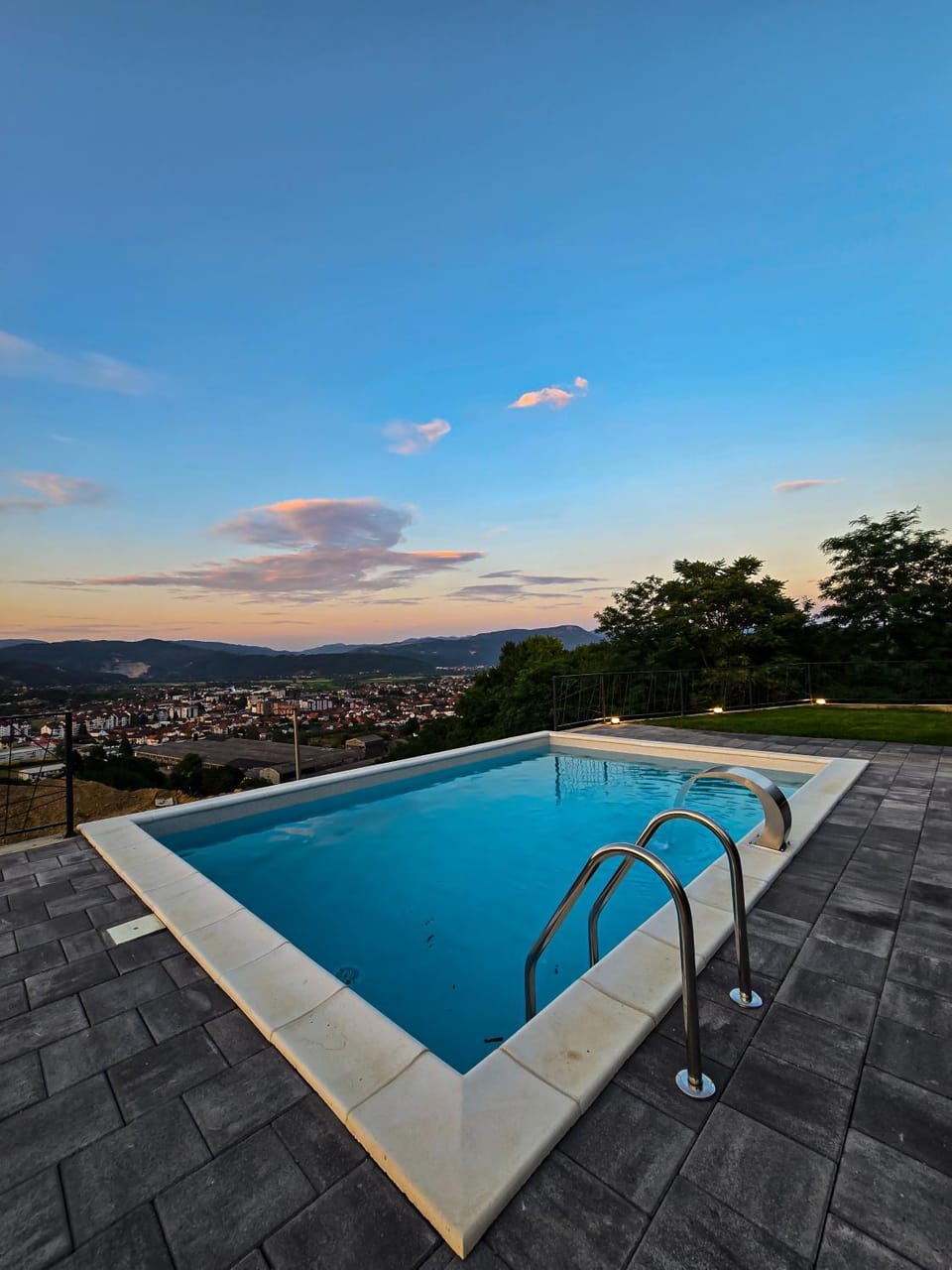 Day, Natural landscape, City view, Pool view, Swimming pool
