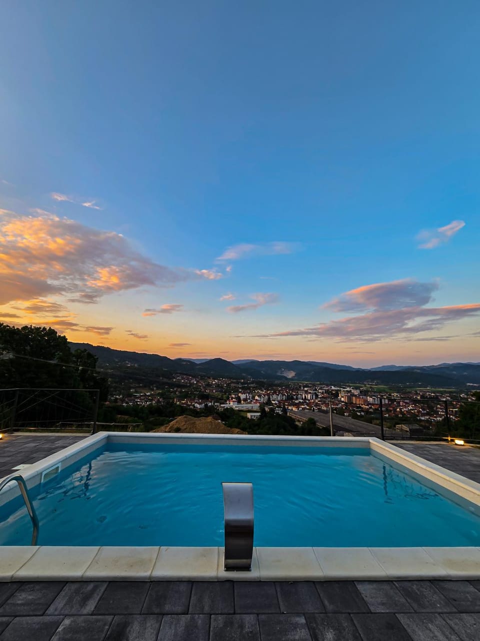 Day, Natural landscape, Mountain view, Pool view, Swimming pool