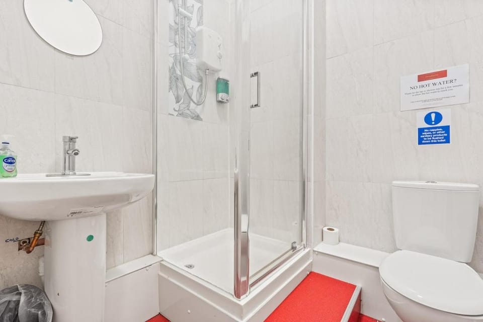 Shower, Toilet, Bathroom