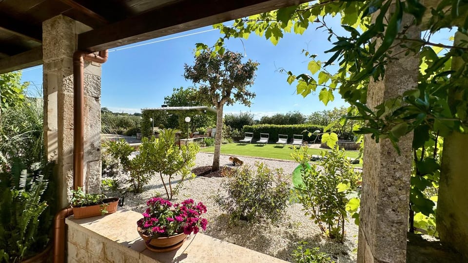 Day, Garden