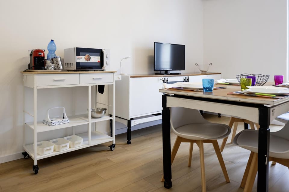 TV and multimedia, Dining area, microwave