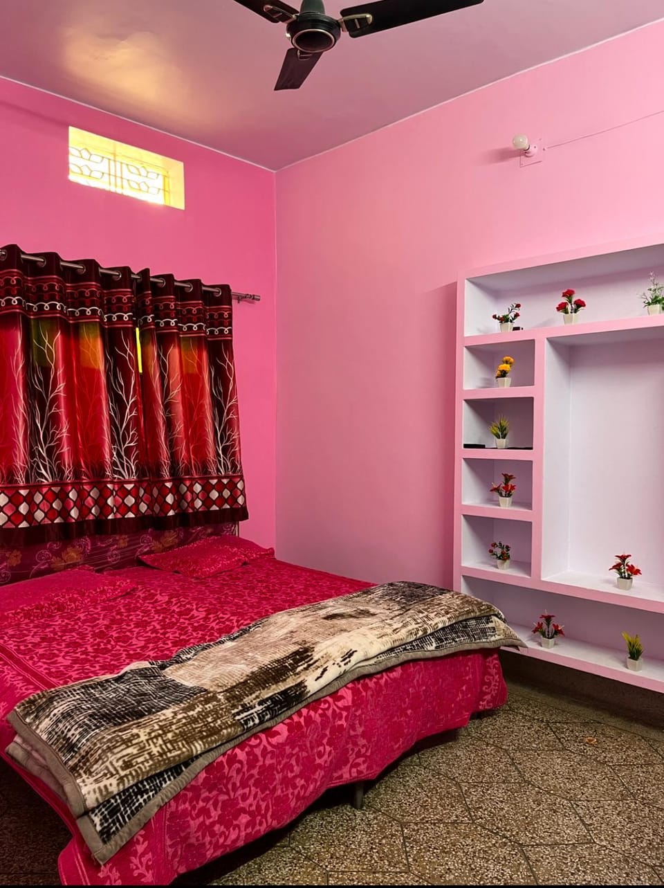 Shiva Paradise Ac 2 Bhk Stay Apartment in Varanasi